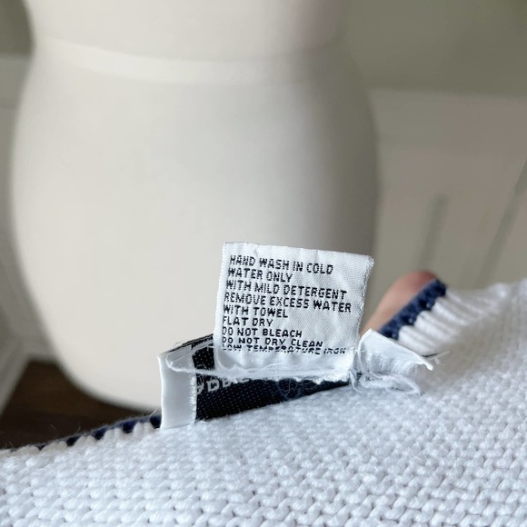 Adrienne Vittadini Navy and White Star Sweater - Picture 7 of 7